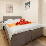 Grosslingova Old Town Retreat *