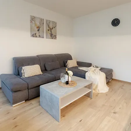 Grosslingova Old Town Retreat Apartament *