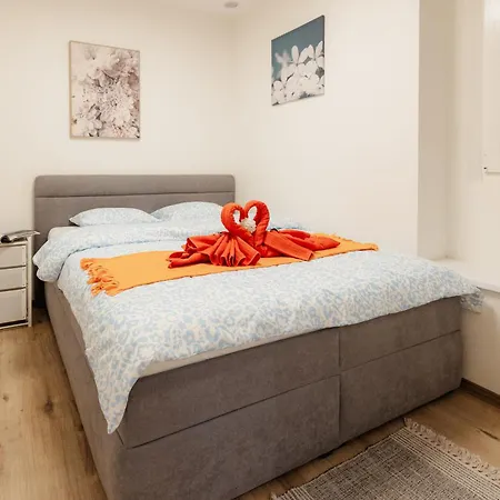 Grosslingova Old Town Retreat *