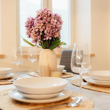 شقة Grosslingova Old Town Retreat *