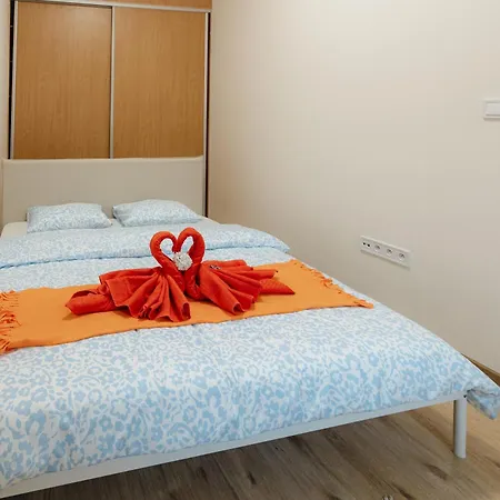 Grosslingova Old Town Retreat דירה ברטיסלאבה